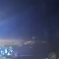 Teška nesreća na Ibarskoj magistrali! Hitna pomoć i policija na terenu: Delovi vozila rasuti po putu (video)