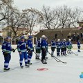 Otvoren XX „Winter Classic“ – veterani hokeja iz 10 zemalja na ledu