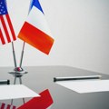 Politiko: Telefonski poziv američkog ambasadora izgladio diplomatski spor SAD-Francuska