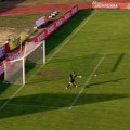 „Benihilovski“ gol sa pola terena u Bugarskoj