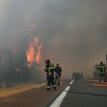 Zbog požara u Žirondi angažovane pojačane kopnene i vazdušne snage