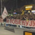 Skupovi Studentske liste i SNS na Konjarniku, prisutna policija
