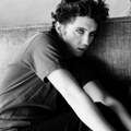 Euforija ima i svoju nežnu stranu: Troye Sivan predstavlja „She’s the Best”!