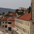 Herceg Novi, uhapšen zbog ispisivanja antisrpskih grafita na turističkom voziću
