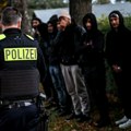 Prošle godine oko 350.000 ljudi tražilo azil u Nemačkoj, povećanje od 51 odsto