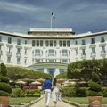 Ako ste ikada želeli da odsednete tamo gde su spavali Čarli Čaplin i Elizabet Tejlor – ovaj hotel je vaša karta za…