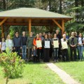 Dodeljena godišnja priznanja ’Kragujevački slez’ za 2024: Povelja – Milošu Srejoviću, posthumno, zahvalnice – Saši…