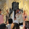 Venčanje fudbalera Stefana savića na obali mora u crnoj gori: Vatromet u ponoć i torta, mega cvetni aranžmani: Mlada kao iz…