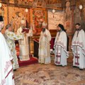 Patrijarh Porfirije služio na Vaskrs liturgiju u Pećkoj patrijaršiji