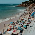 Rasprava u Italiji zbog sendviča: Da li turisti mogu da donose hranu na privatnu plažu