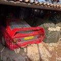 Jutjuber mislio da je pronašao dva zaboravljena Ferarija, a onda ga je dočekao hladan tuš: Prevalio dalek put, a doživeo…