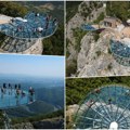 Vidikovac na Kablaru već postao turistička atrakcija: Za 10 dana na staklenac kročilo više od 10.000 ljudi