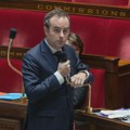 Francuski premijer naložio regionalnim vlastima uvođenje policijskog časa