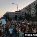 Подршка полицајцима и захтеви за смену врха РТС-а са протеста у Београду