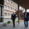 Predsednik Privremenog organa grada Kragujevca uneo badnjak u zgradu Gradske uprave