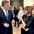 Olimpijski sjaj u bojama srpske trobojke: Otvorena izložba u Kulturnom centru Srbije povodom predstojeće Olimpijade u Parizu