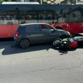 Nesreća u bulevaru: Oboren motociklista u Malom Mokrom Lugu (foto)