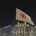 Razjedini pa vladaj: Zašto ne pomažemo prosvetarima?