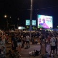 “Kusturica prop’o, svaki dan nadrealne scene”: Svadbena priča sa blokada beogradskih ulica koju danas svi dele na mrežama…