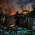 Noćni ruski napad na Kijev Povređeno 19 osoba, više požara u stambenim zonama