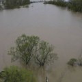 Poplave u Rumuniji, jedna osoba poginula, stotine ljudi evakuisano