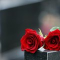 Novica ima unosan porodični biznis: Komad ide do 1.200 evra