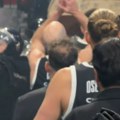 Košarkaši Partizana izašli sa parketa posle pobede u derbiju uz uvrede navijača Crvene zvezde