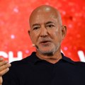 Džef Bezos ima plan za spas planete: Preseliti svu prljavu industriju na Mesec