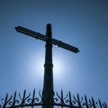SPC: Deo Časnog krsta Gospodnjeg iz manastira Vatoped uskoro stiže u Beograd