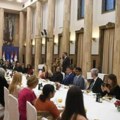 Vučić ugostio na večeri predsednicu Indije Droupadi Murmu