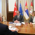 Predsednik Vučić se sastao sa ministrom odbrane Turske Jašarom Gulerom