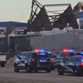 Srušio se hangar aerodroma u Americi! Ima mrtvih! Isplivali prvi snimci jezive tragedije! (video)