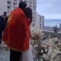 Besni Srbi gledaju snimak crnogorske svadbe i psuju u sebi zbog jedne pesme od pre 19 godina: To se ne prašta, svi se sećaju…