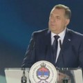 „Tačno je utvrđeno da Srbija nije kreirala i organizovala genocid“: Dodik na sednici parlamenta RS tvrdi da se u…