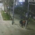 Kada su pogledali u bandere na ćošku Stambolove i Dunavske momentalno su pozvali policiju - pravi šok nastupio kada su…