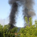 Požar na Rakovačkom putu: Gust, crni oblak dima širi se Beogradom