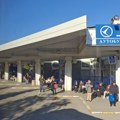 Srpkinja na autobuskoj stanici u Kraljevu pozajmila novac za kartu nepoznatoj devojci, a onda je usledila situacija koja je…