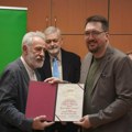 Stefanu Tićmiju dodeljena nagrada Politikinog zabavnika: Književnost je ludačko verovanje u nešto što ne postoji