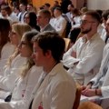 Uručeni ugovori o radu za 100 najboljih diplomaca medicine i 380 najboljih tehničara
