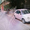 Vozač blokirao izlaz novosadskog Parking servisa, "pukao" nakon što mu je pauk odneo auto: Ovo je objašnjenje