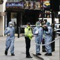 Tinejdžer uhapšen nakon napada razbijenom flašom na učenika i dve odrasle osobe u školi u Engleskoj