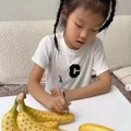 Ovo je najskuplja banana na svetu: Devojčica od svega što takne napravi remek delo: Njeni radovi su oduševili sve