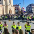 Veseli kišobrani u centru Zrenjanina