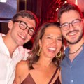 (Foto) Nataša Ninković izvela sinove u provod u Trebinju, stigla i Dragana Katić, zbog Čole sela u autobus