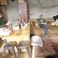 Par je za siću izagradio kuću od predmeta koje svi bacaju u smeće: Sama se rashlađuje leti i zagreva zimi