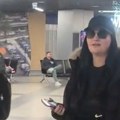 Uveden policijski čas, ima mrtvih! Naša pevačica se oglasila iz Pariza, a na ulicama potpuni haos