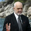Edi Rama objavio paket mera za borbu „nasilja i urbanog bezakonja“: Kazne i do 5.500 evra, izmene Zakona o javnim okupljanjima…