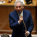 Pala francuska vlada, Makron bira novog premijera ili se ide na izbore