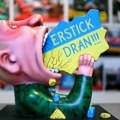 Putin se kupa u krvi i proždire Ukrajinu: Umetniku zbog karikatura lidera Rusije preti oštra kazna: "Ne plašim se odmazde, sve…