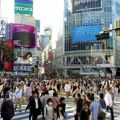 Popularni turistički kvart u Tokiju kažnjava turiste koji bacaju otpad - i to na licu mesta